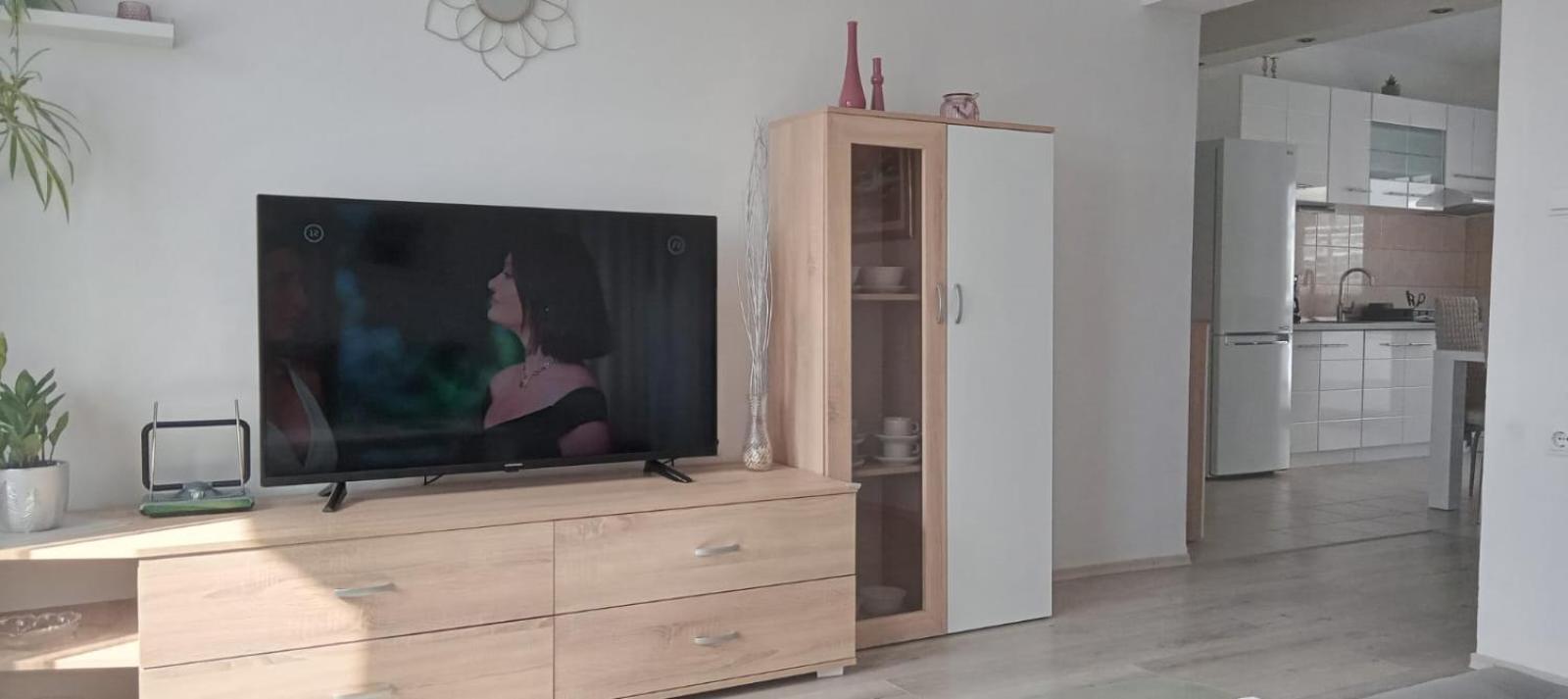 Apartment Biskupovic Dugi Rat Esterno foto