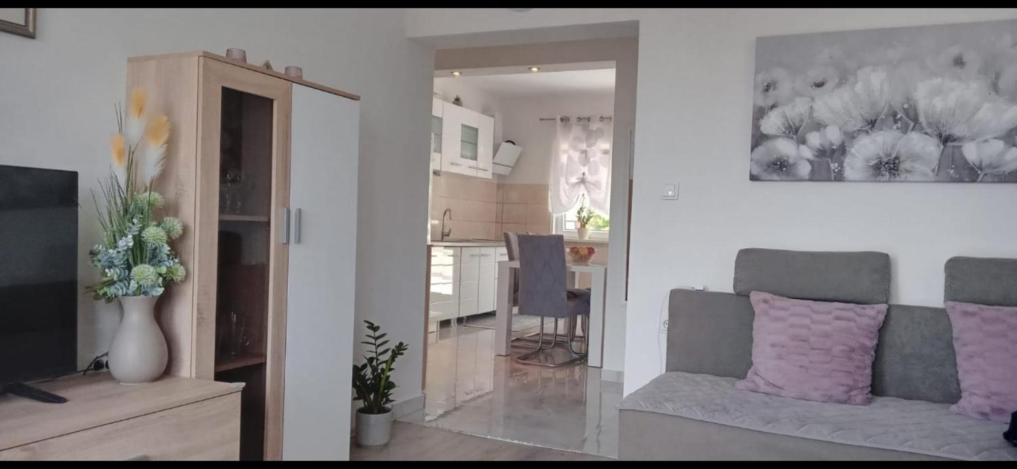 Apartment Biskupovic Dugi Rat Esterno foto
